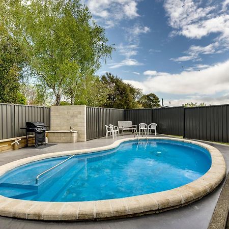 Belmont Pool Paradise - Havelock North Home Bagian luar foto