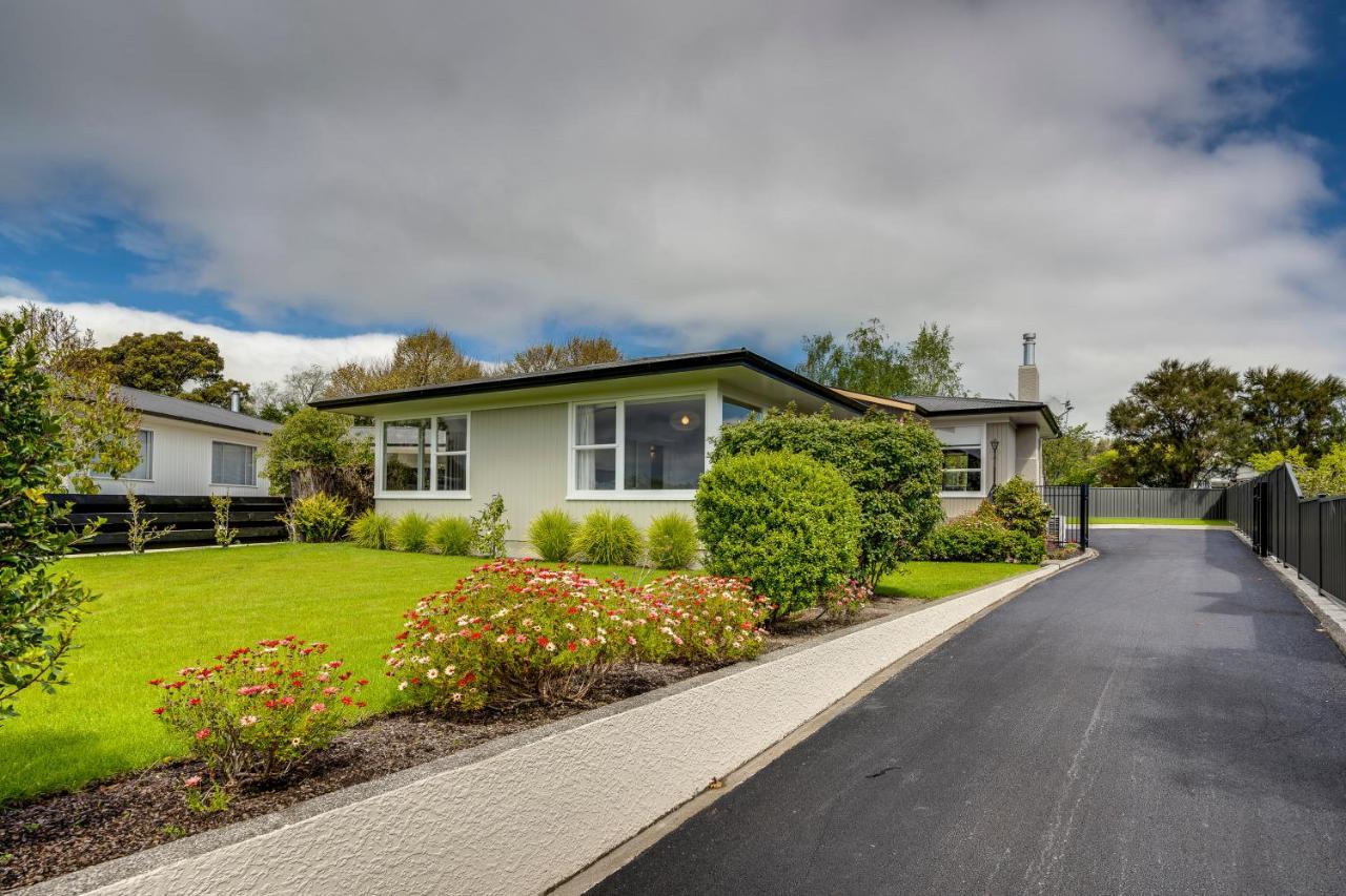 Belmont Pool Paradise - Havelock North Home Bagian luar foto