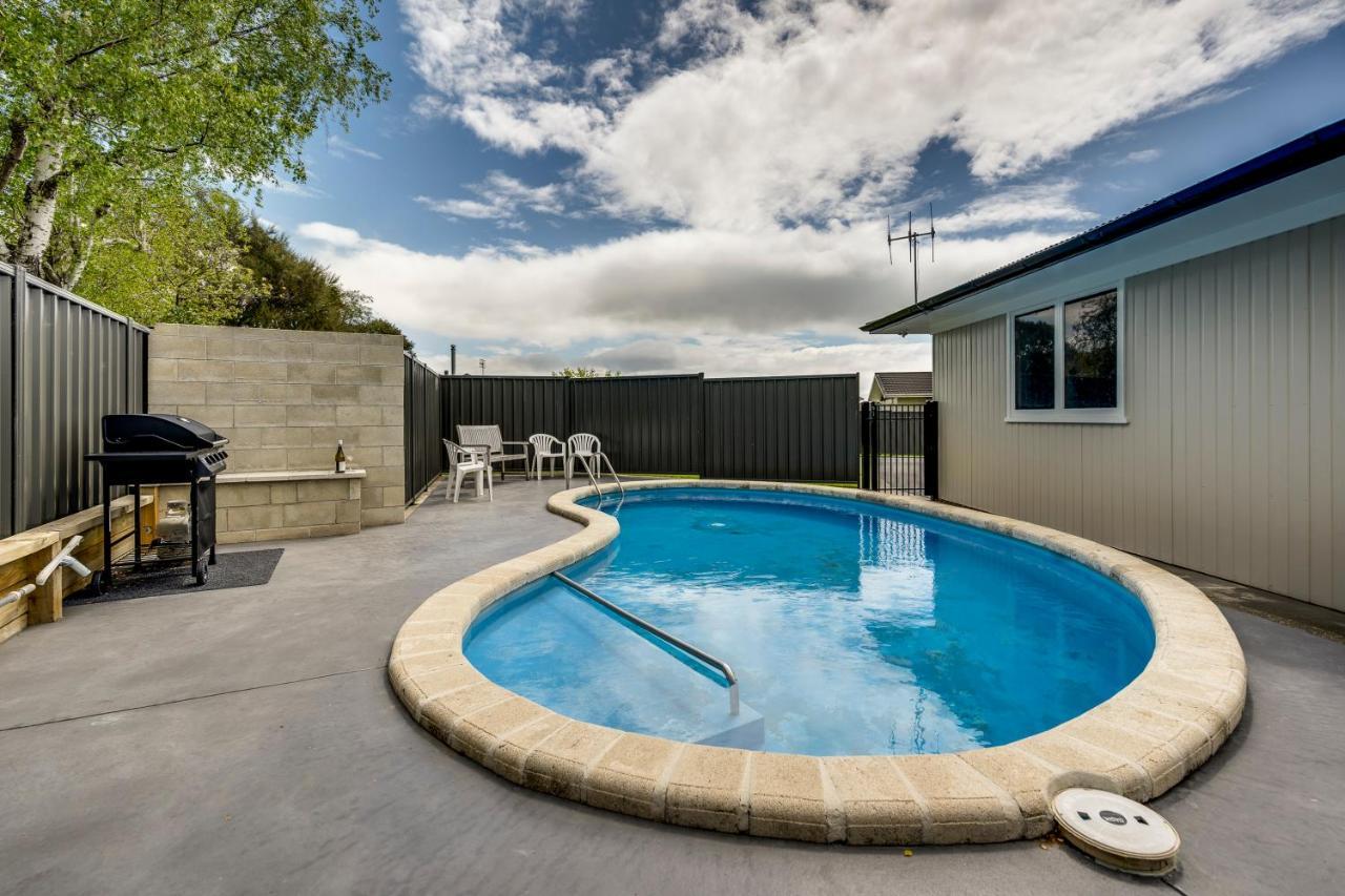 Belmont Pool Paradise - Havelock North Home Bagian luar foto